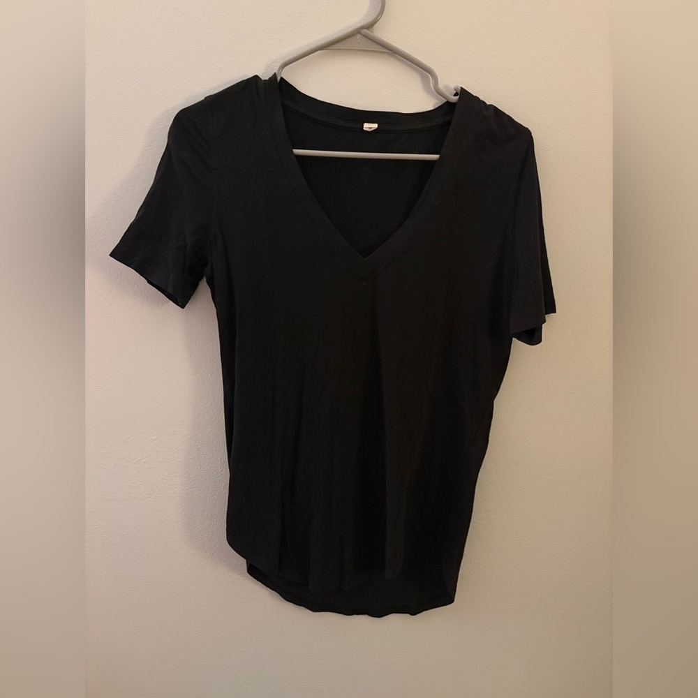 Lululemon, black v-neck tee
